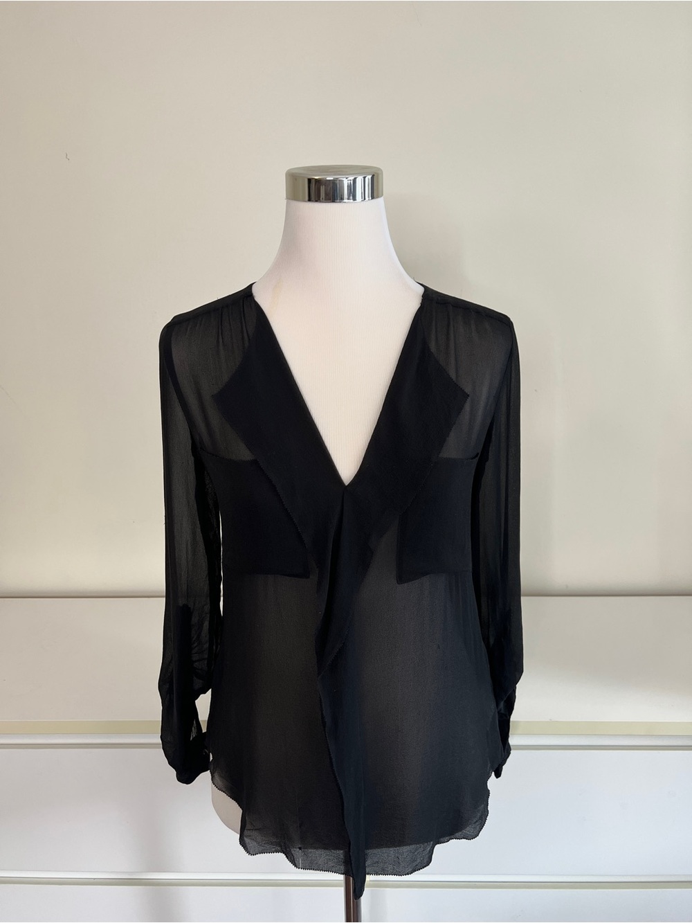 ARITZIA BLACK 100% SILK SHEER BLOUSE XXS